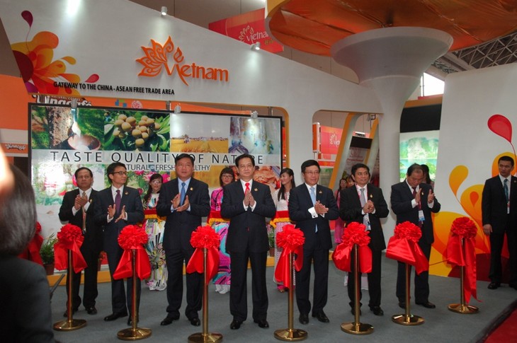 Khai mạc Hội nghị thượng đỉnh đầu tư và thương mại Trung Quốc-ASEAN lần thứ 10 - ảnh 2